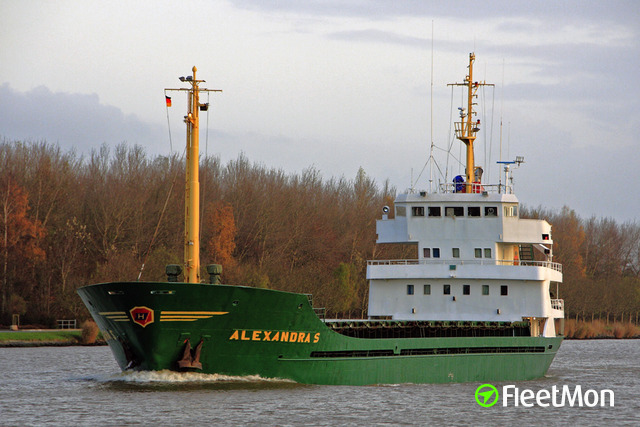 //photos.fleetmon.com/vessels/abdulrahman-king_7211907_310171_Large.jpg