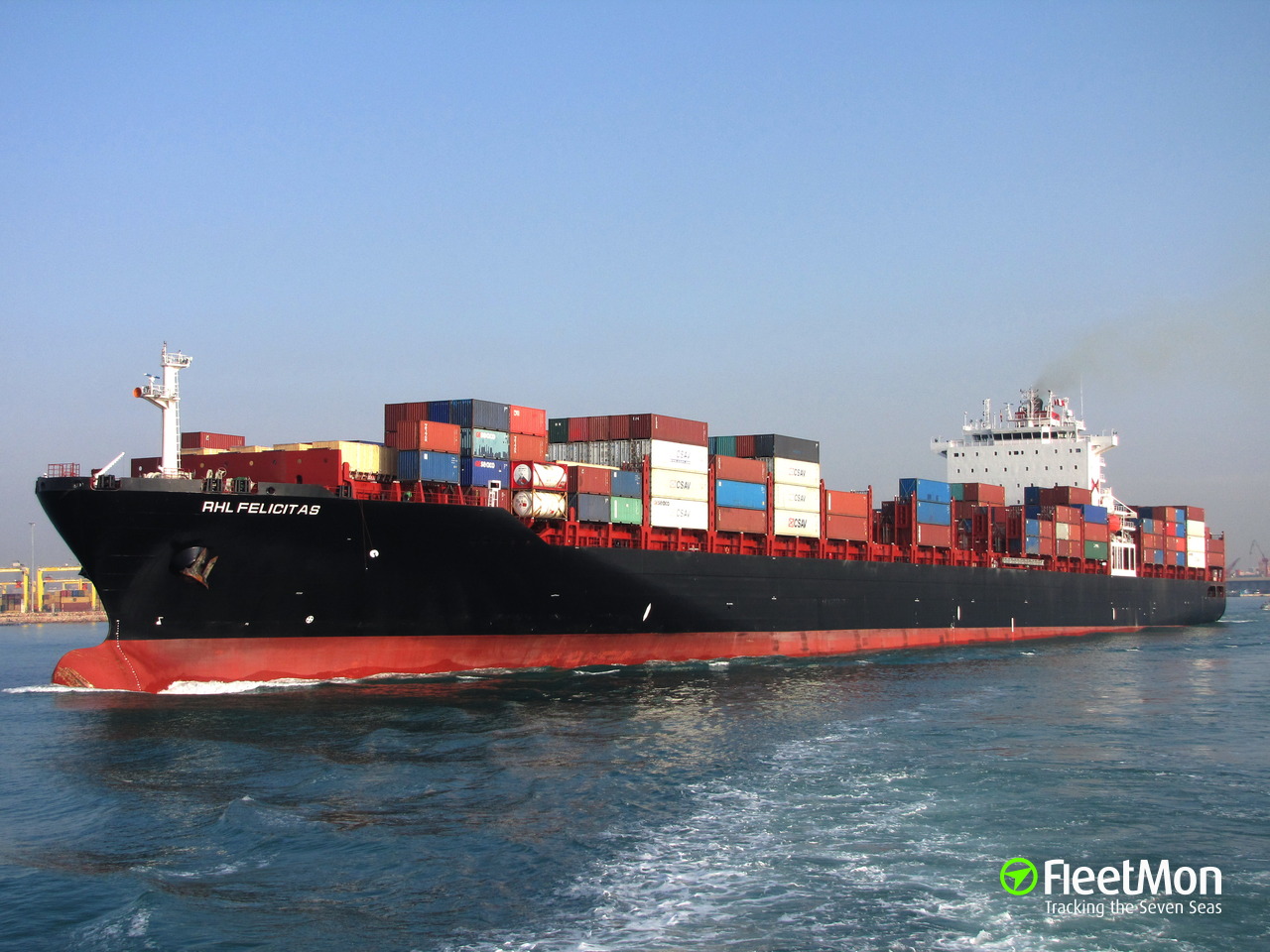 Suez Canal 5 ships mess with triple collision, collision. Update Correction.