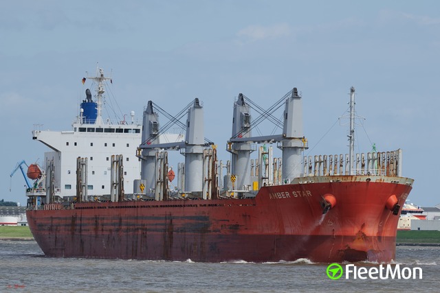 Fire in bulk carrier cargo hold, Florida 