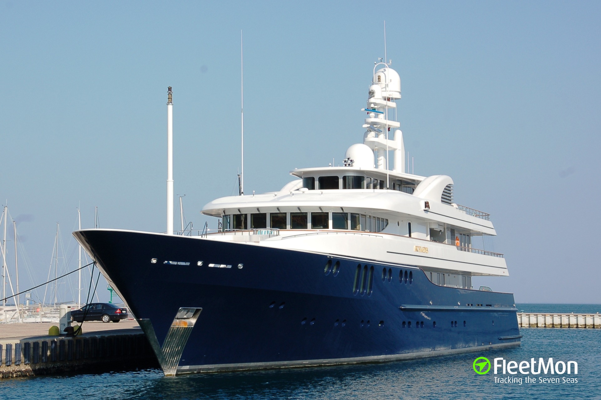 Motor Yacht ARCHIMEDES – References of FORMGLAS SPEZIAL®