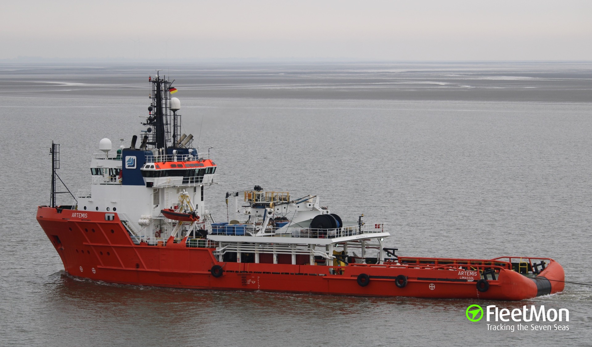 Photo of ARTEMIS (IMO: 8321591, MMSI: 241813000, Callsign: SVDQ3) taken ...