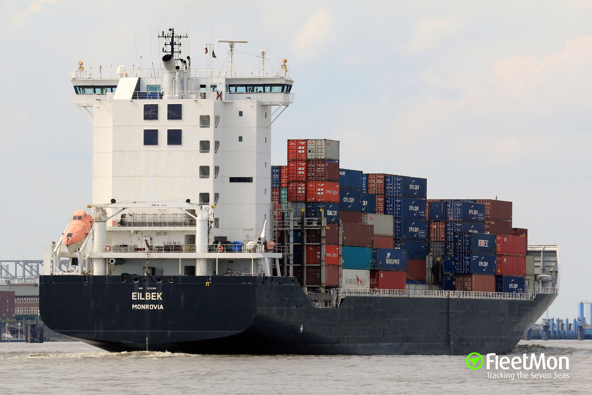 Baltic ship. Балтика. Контейнеровоз «Надежда». Контейнеровоз Baltic Shearwater. Baltic Tern Vessel. Судно контейнеровоз МСС Батанес надстройка.