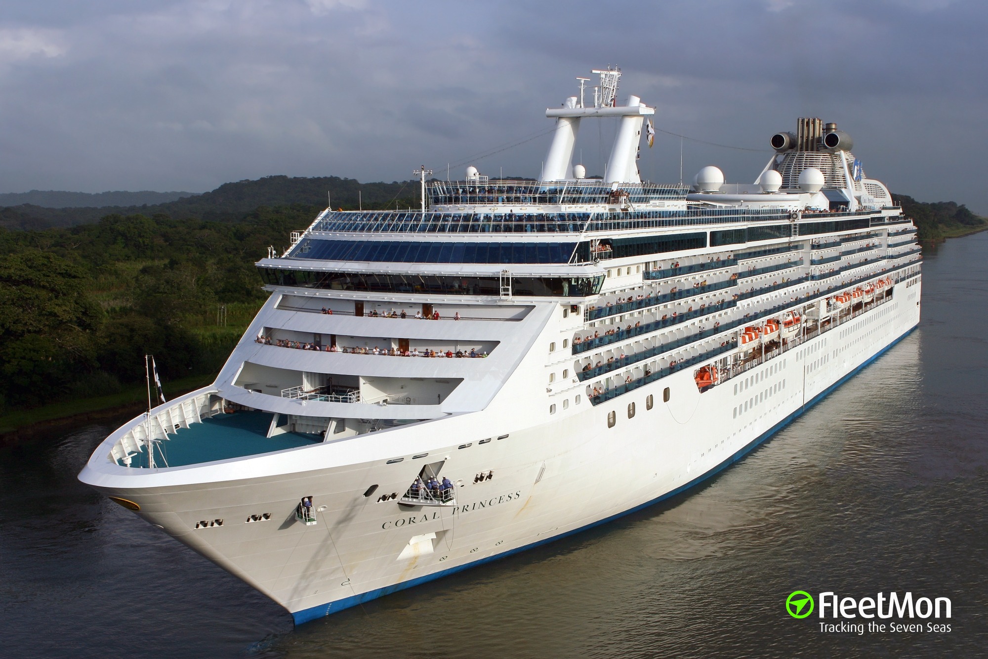 Photo of CORAL PRINCESS (IMO 9229659, MMSI 310376000, Callsign ZCDF4