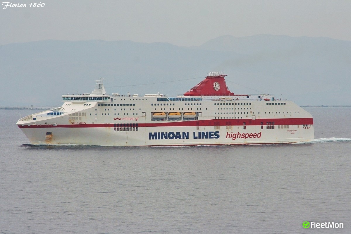 Ferry Cruise Europa damaged in allision, Greece 