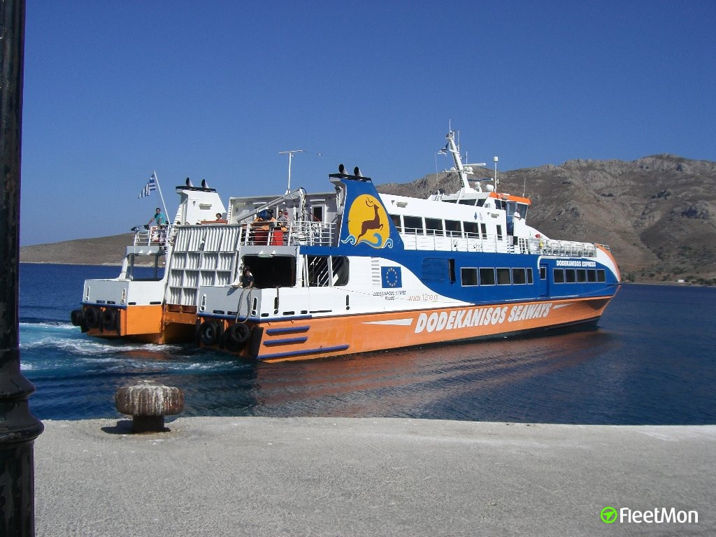 Photo of DODEKANISOS EXPRESS (IMO: 9217254, MMSI: 237176400, Callsign:  SX8286) taken by livadia