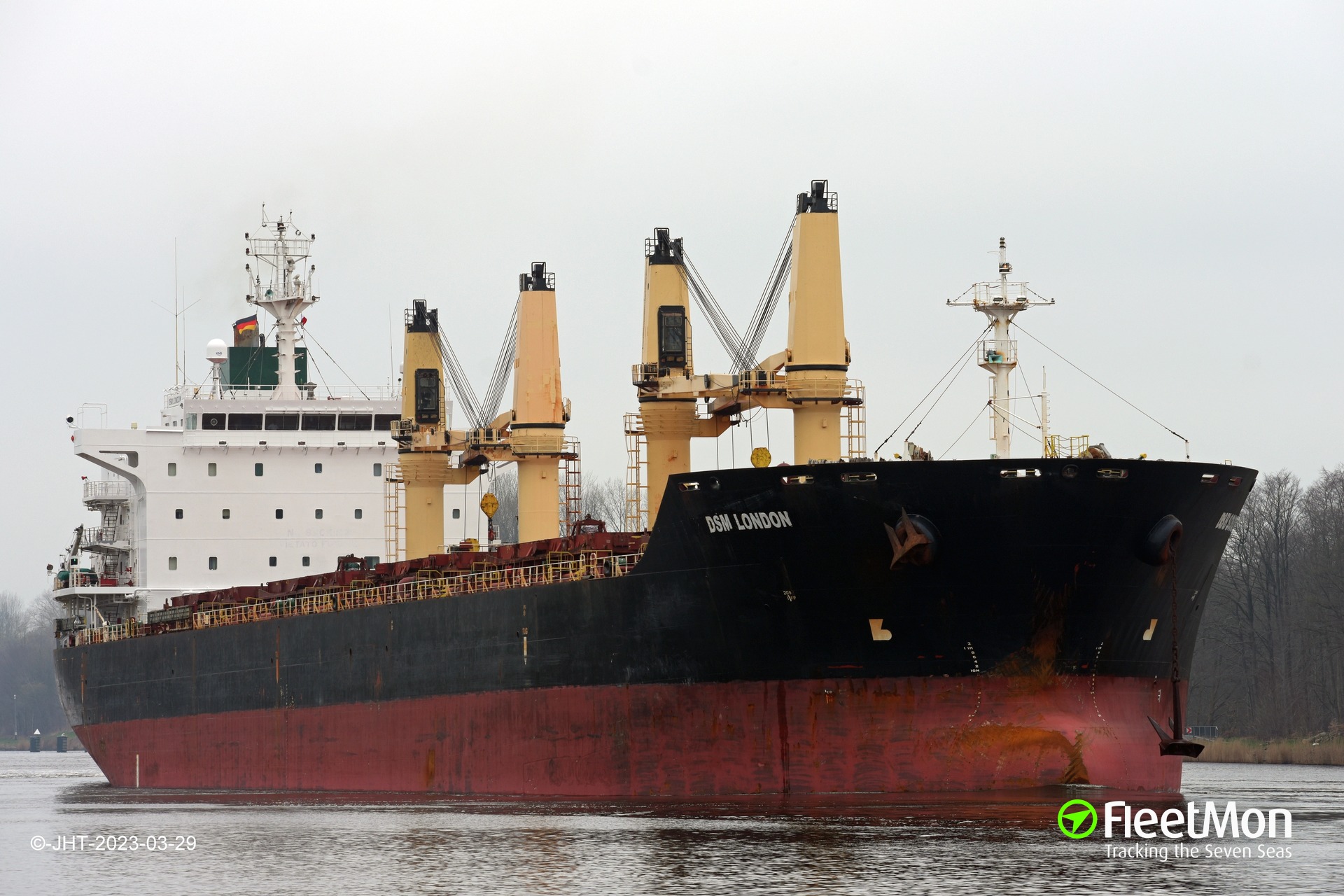 Vessel Dsm London Bulk Carrier Imo 9481946 Mmsi 314709000