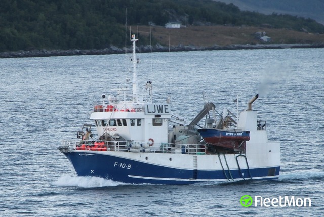 //photos.fleetmon.com/vessels/dypfjord_9218595_270445_Large.jpg