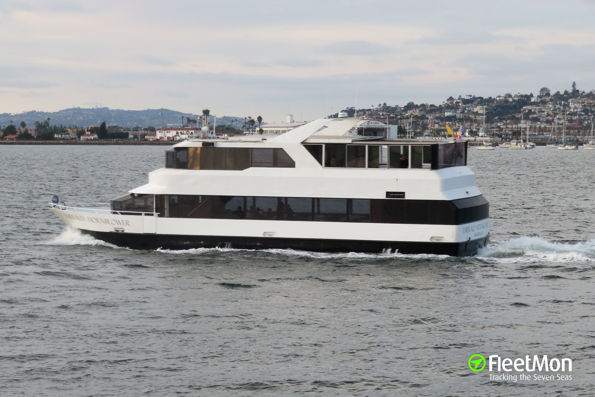 emerald hornblower yacht