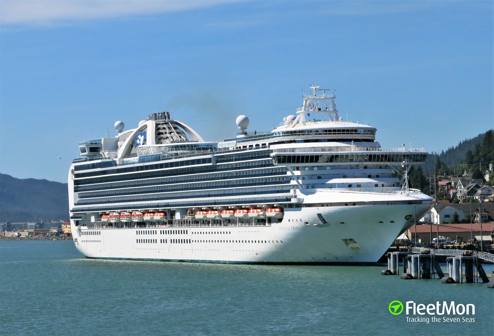 Photo of EMERALD PRINCESS (IMO 9333151, MMSI 310531000, Callsign