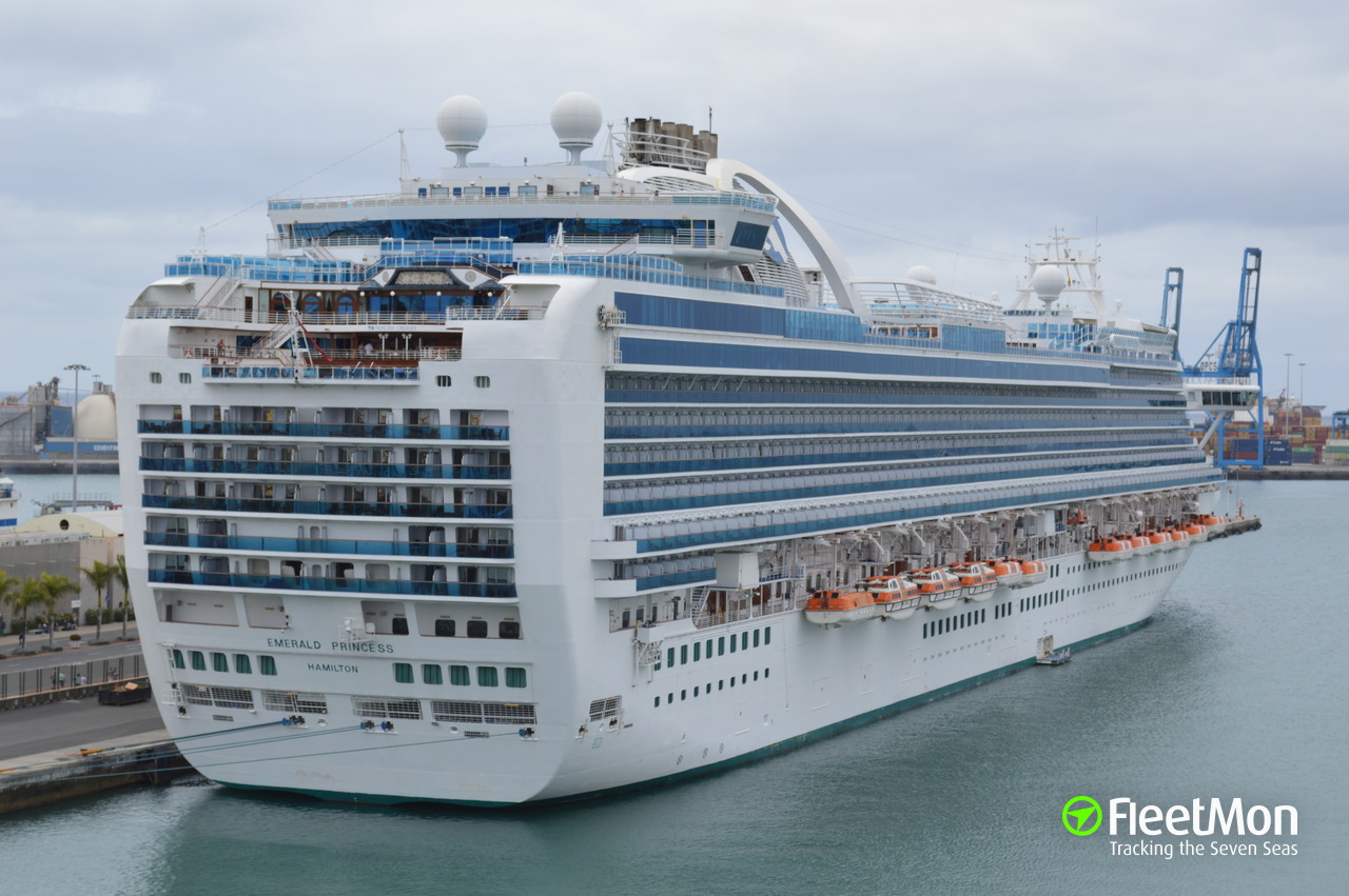 Photo of EMERALD PRINCESS (IMO 9333151, MMSI 310531000, Callsign