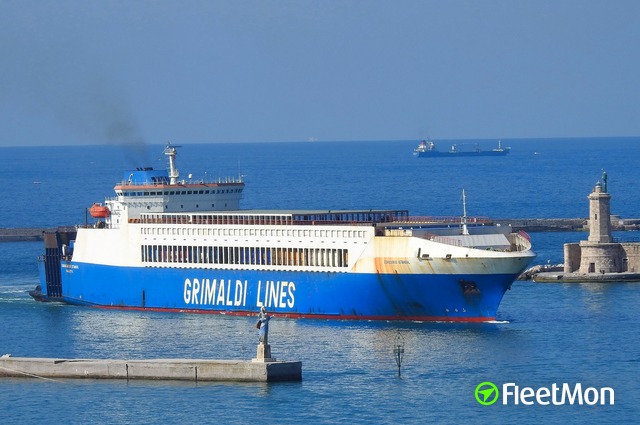 //photos.fleetmon.com/vessels/eurocargo-istanbul_9165310_2470589_Large.jpg