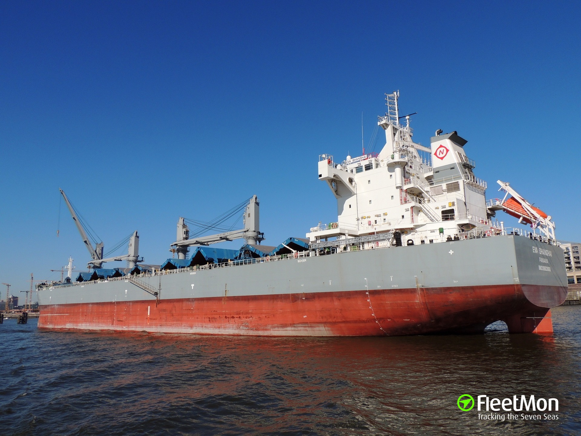 Photo of EVA SHANGHAI (IMO: 9863869, MMSI: 352986128, Callsign: 3E3901 ...