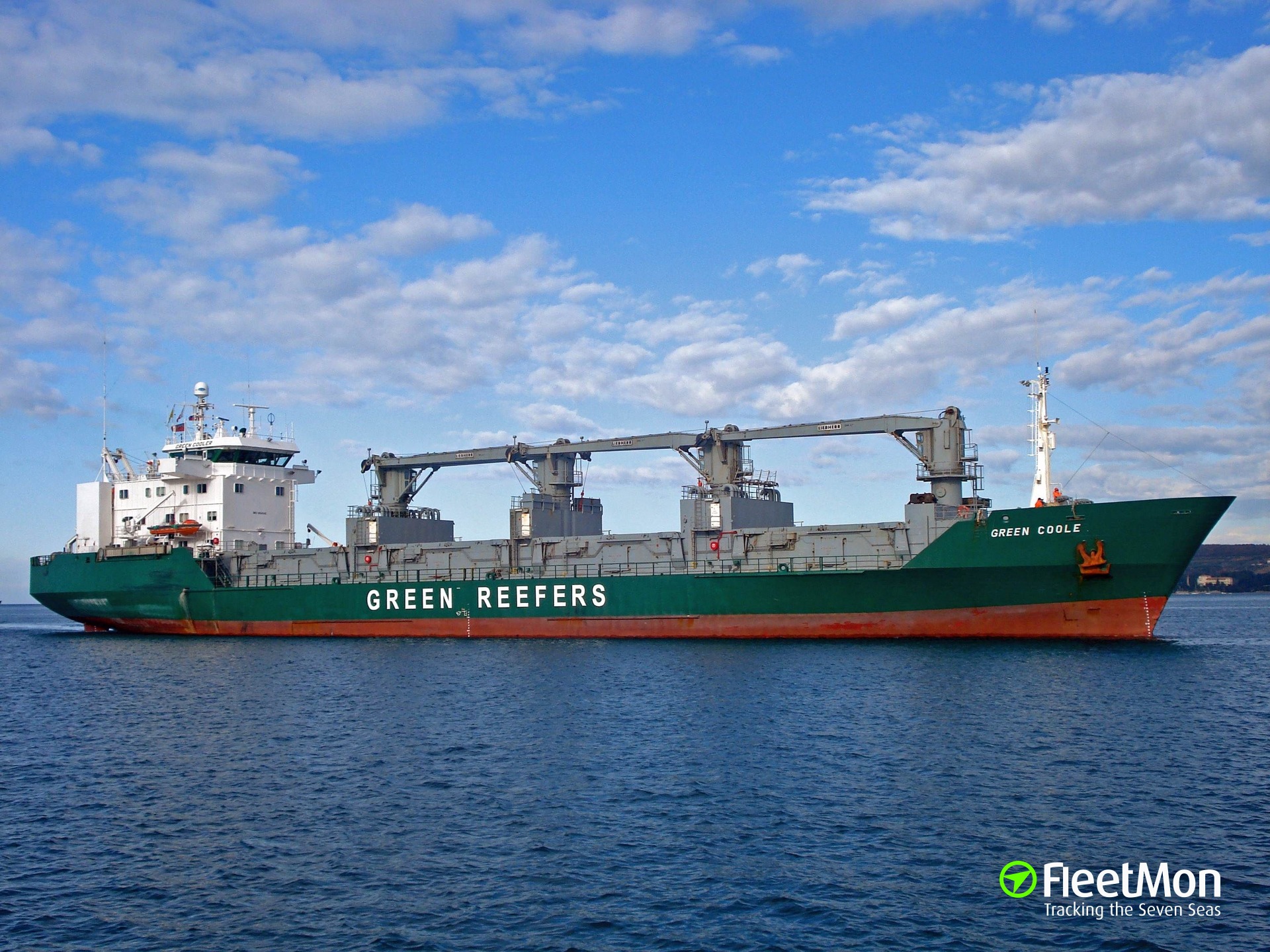 Судно ен стрим. Грин РИФЕРС. Рефрижераторное судно Knud Reefer. Green Reefers Калининград.