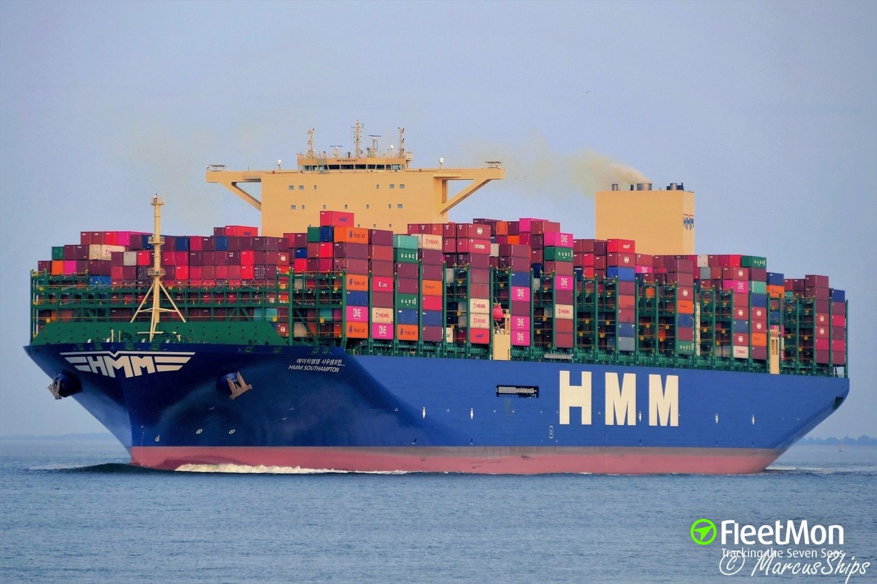 Photo of HMM SOUTHAMPTON (IMO: 9868340, MMSI: 357770000, Callsign ...