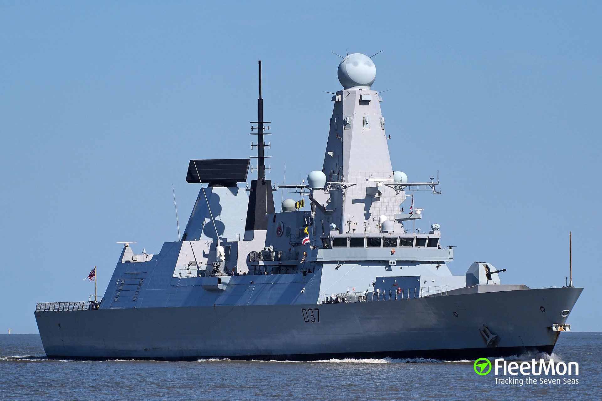Photo of HMS DUNCAN  MMSI 235053411 Callsign GMIC 