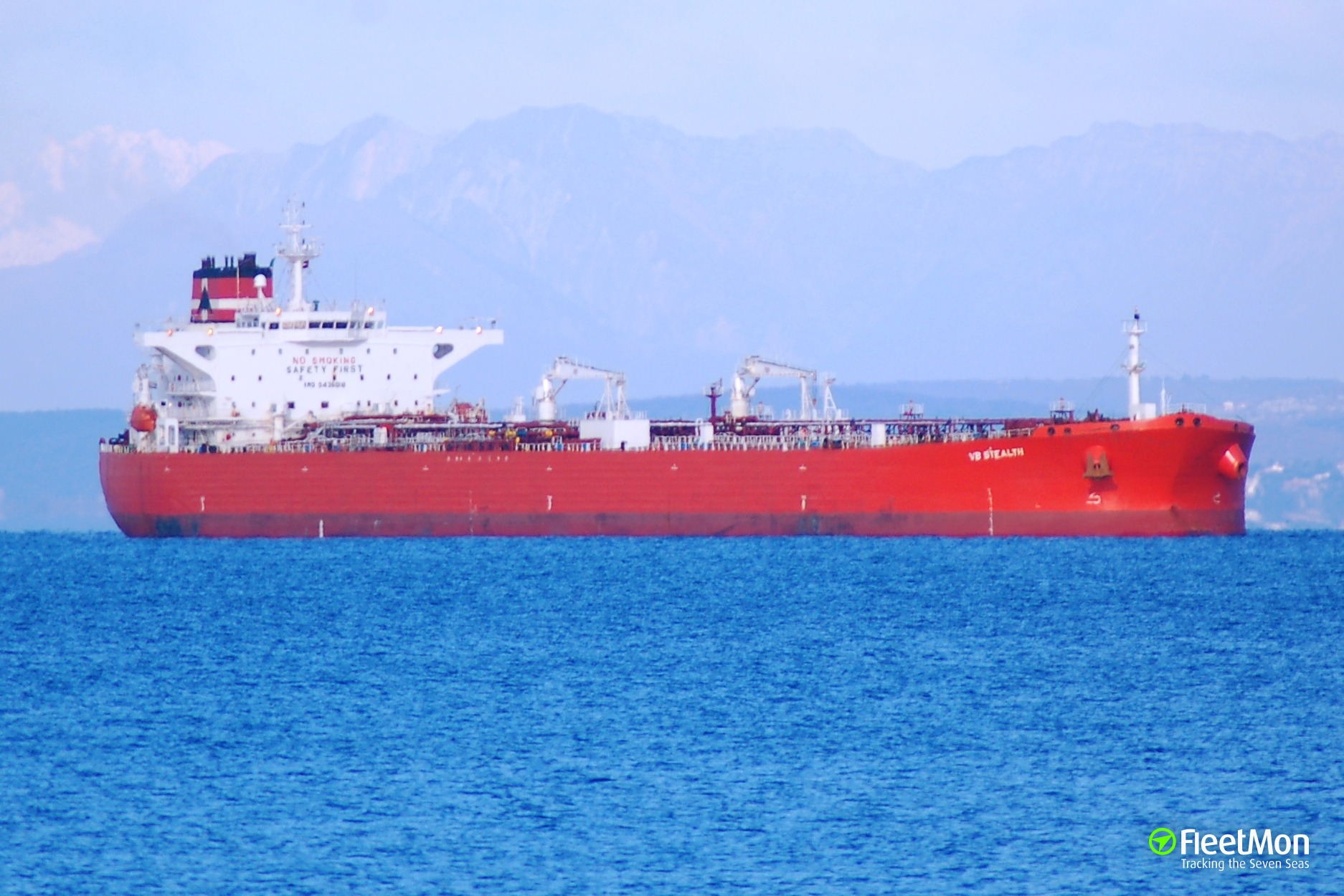 Vessel HUIHAI INDIANOCEAN (Oil Products Tanker) IMO 9436018, MMSI 352003890