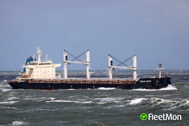Captain of bulk carrier arrested for cocaine smuggling, Australia 