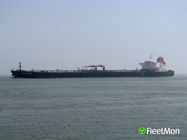//photos.fleetmon.com/vessels/kalahari_9410882_277984_Large.jpg