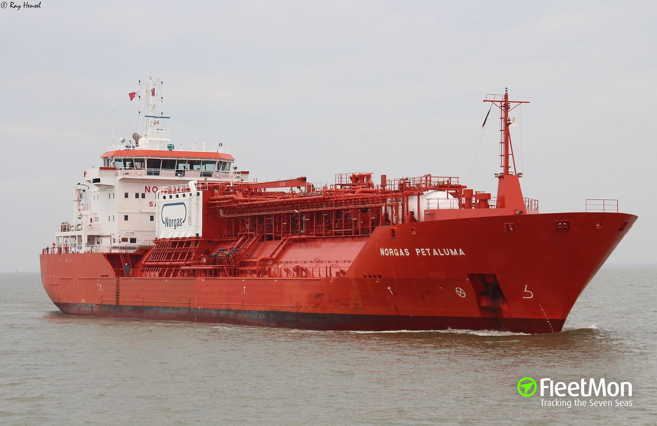 Vessel LEONARDO B (LPG Tanker) IMO 9240146, MMSI 538006105