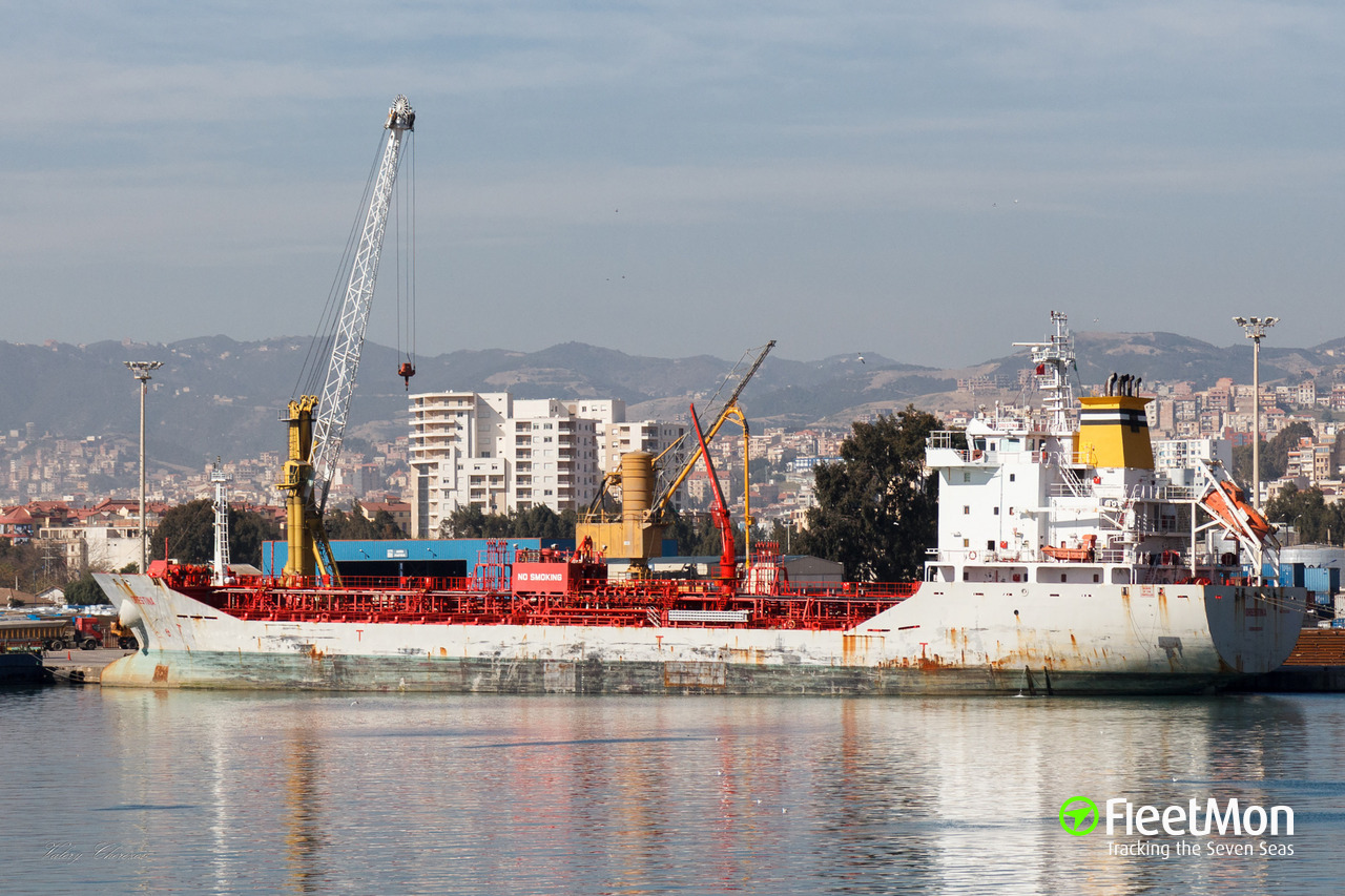 Chemical tanker ORESTINA towed back to Las Palmas after Master was threatened with arrest