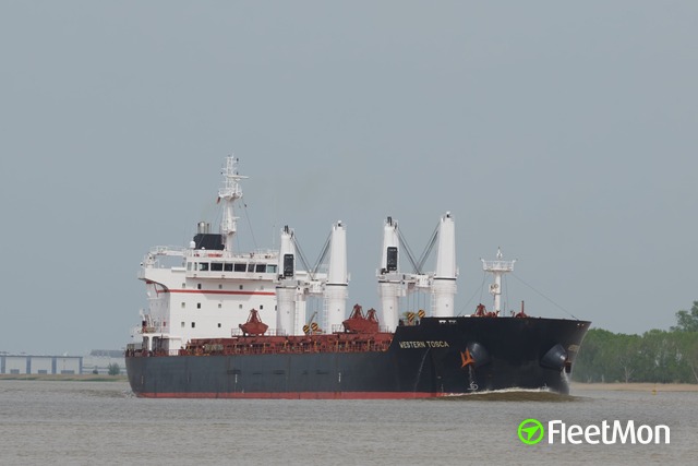 //photos.fleetmon.com/vessels/liverpool-strait_9609718_2833625_Large.jpg