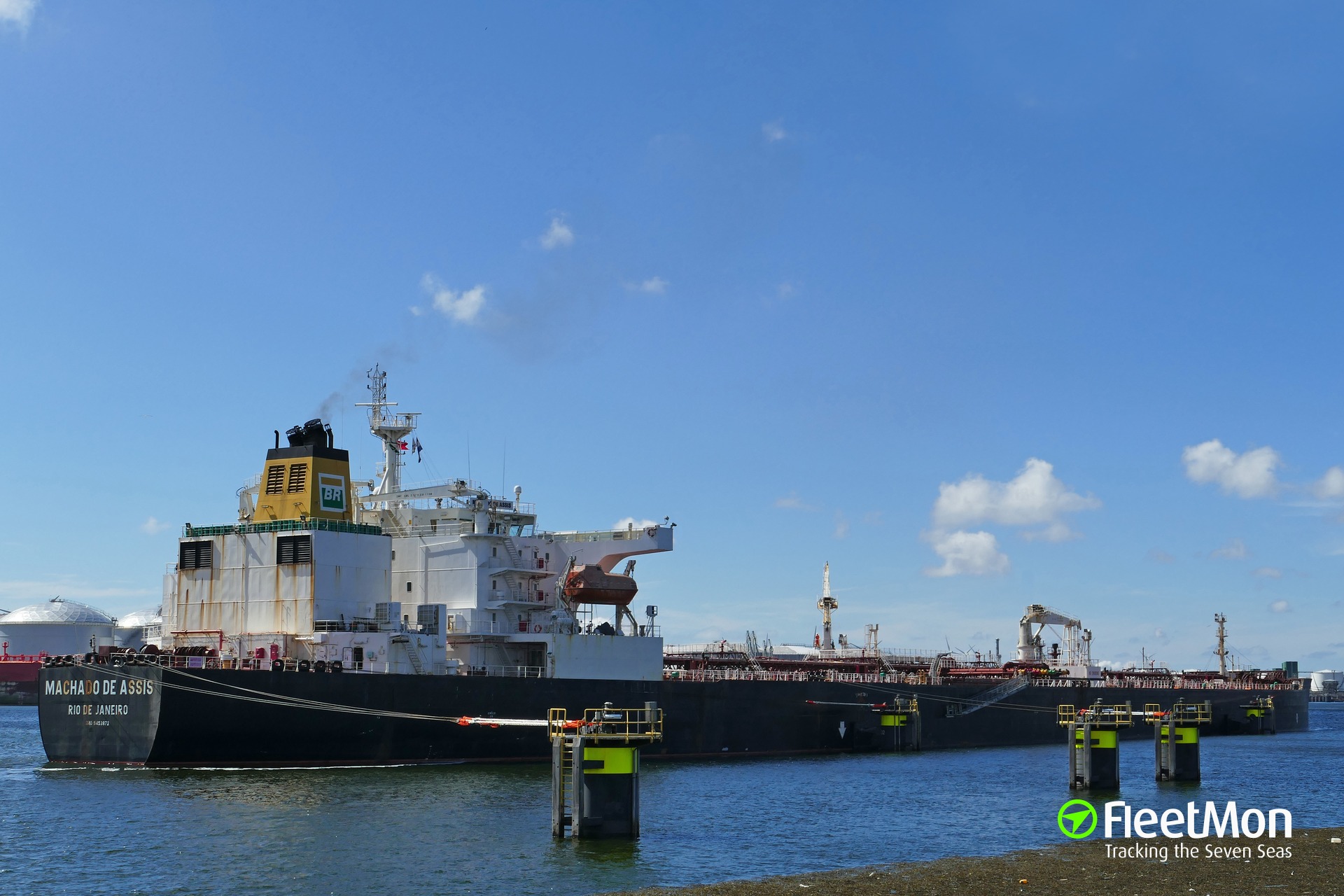Vessel MACHADO DE ASSIS (Oil tanker) IMO 9453872, MMSI 710029870