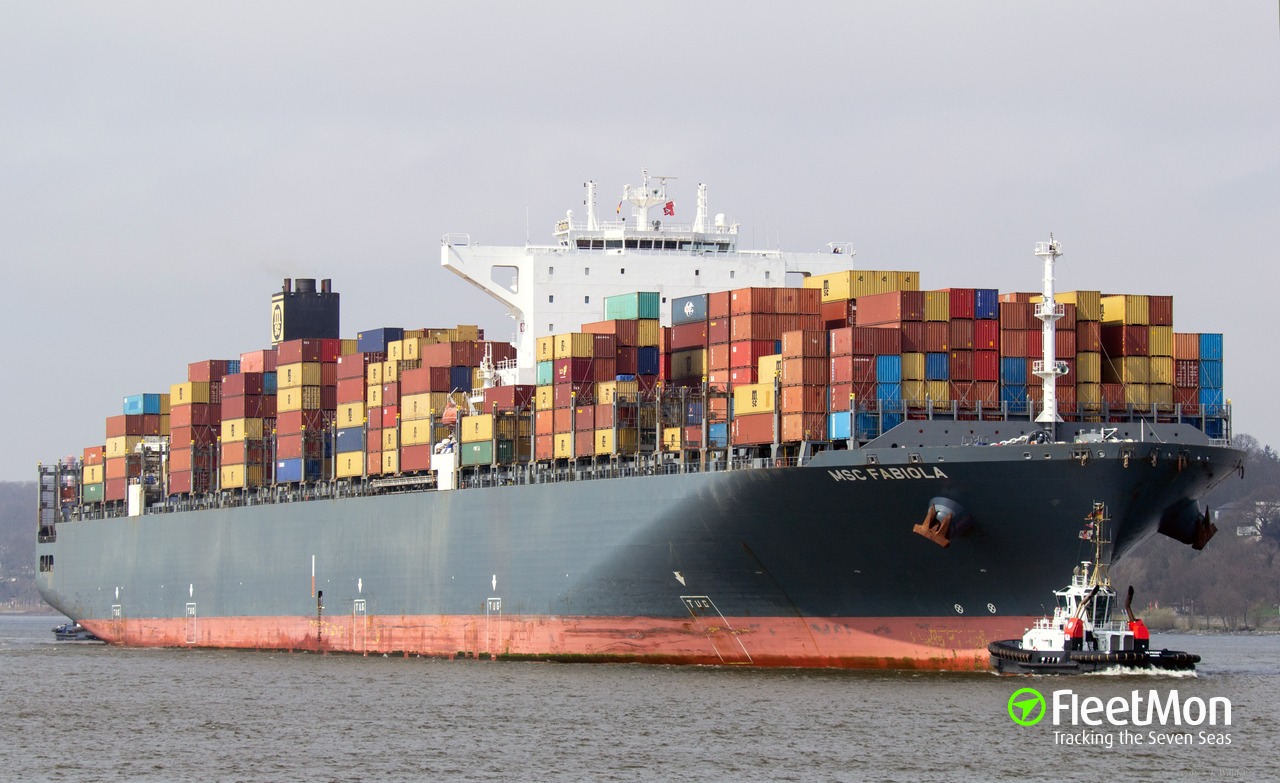 Mega container ship MSC FABIOLA hard aground in Suez Canal 
