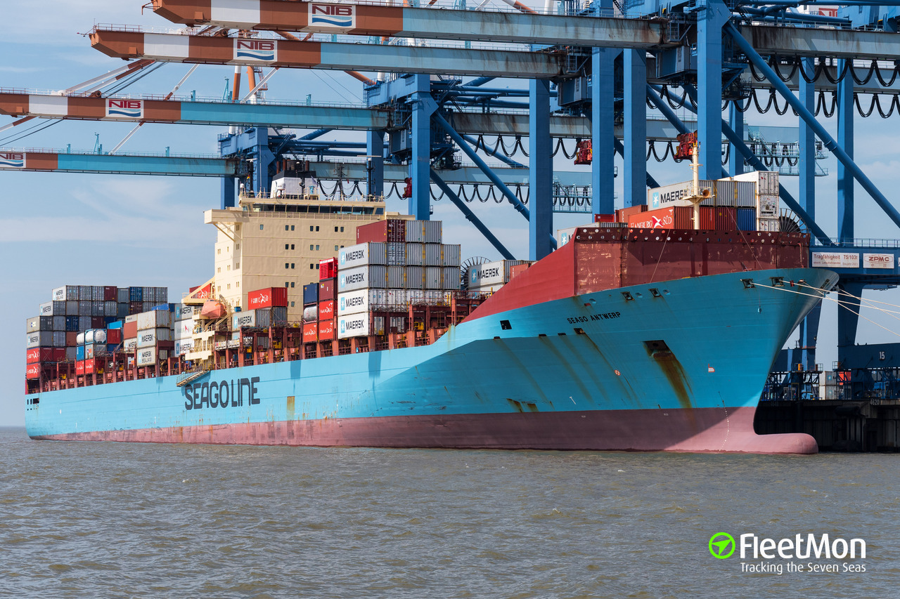 Photo Of MAERSK BOSTON (IMO: 9313905, MMSI: 219216000, Callsign: OZDB2 ...