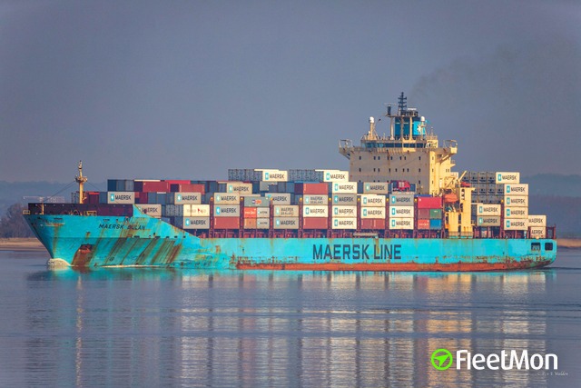//photos.fleetmon.com/vessels/maersk-bulan_9355343_3589841_Large.jpg