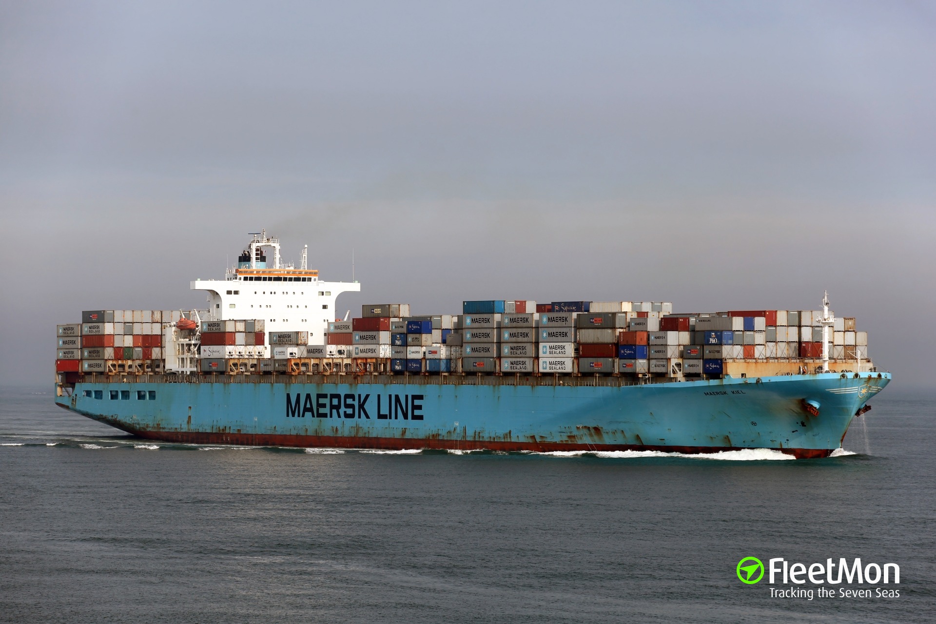 Photo of MAERSK KIEL (IMO: 9153850, MMSI: 477711600, Callsign: VRGJ6 ...