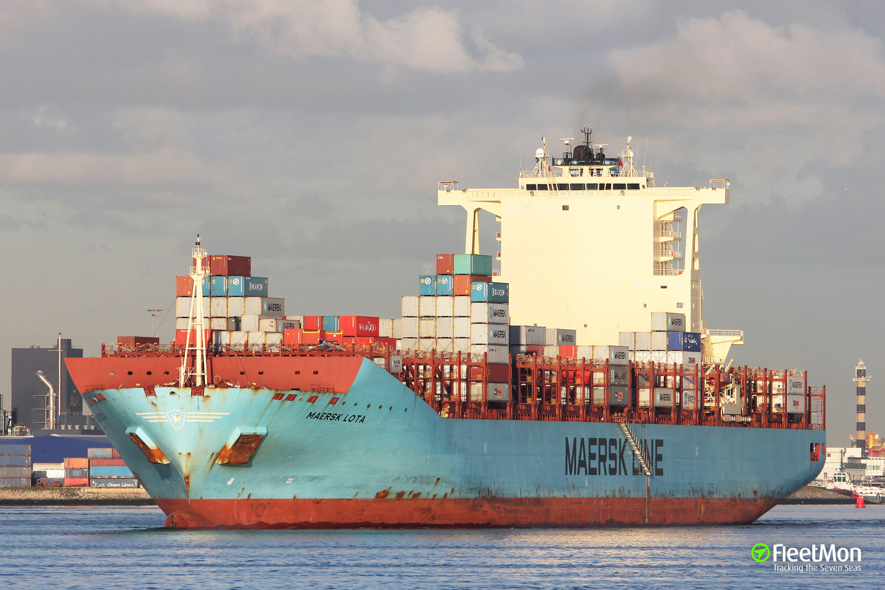 Photo of MAERSK LOTA (IMO: 9526954, MMSI: 219508000, Callsign: OZGN2 ...