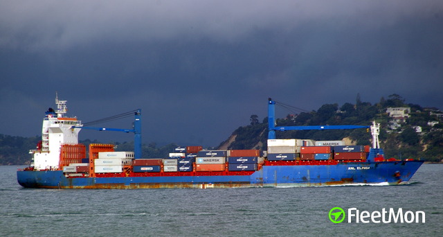 //photos.fleetmon.com/vessels/maersk-valparaiso_9433054_1336055_Large.jpg