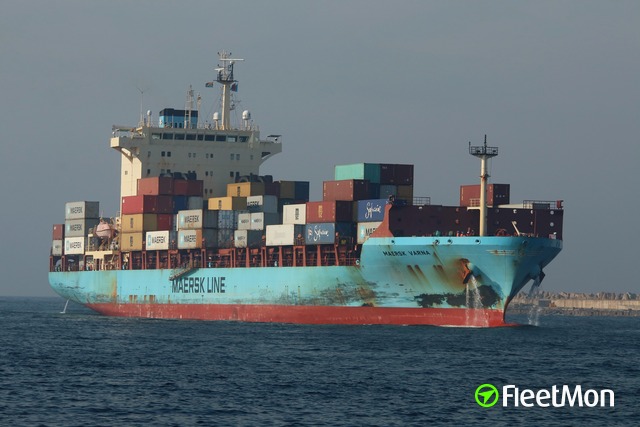 //photos.fleetmon.com/vessels/maersk-varna_9411379_2153349_Large.jpg