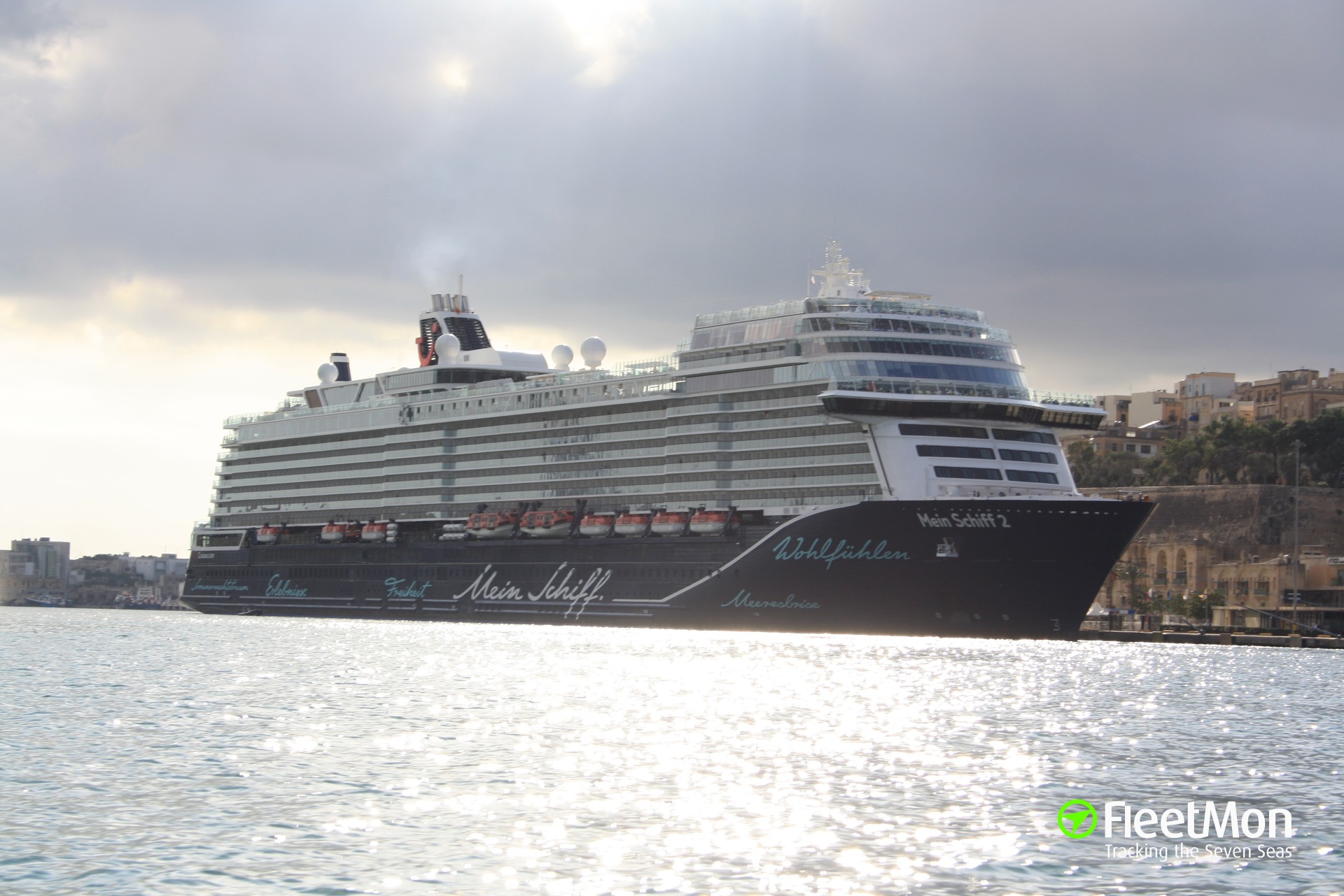 Photo Of Mein Schiff 2 Imo 9783576 Mmsi 248956000