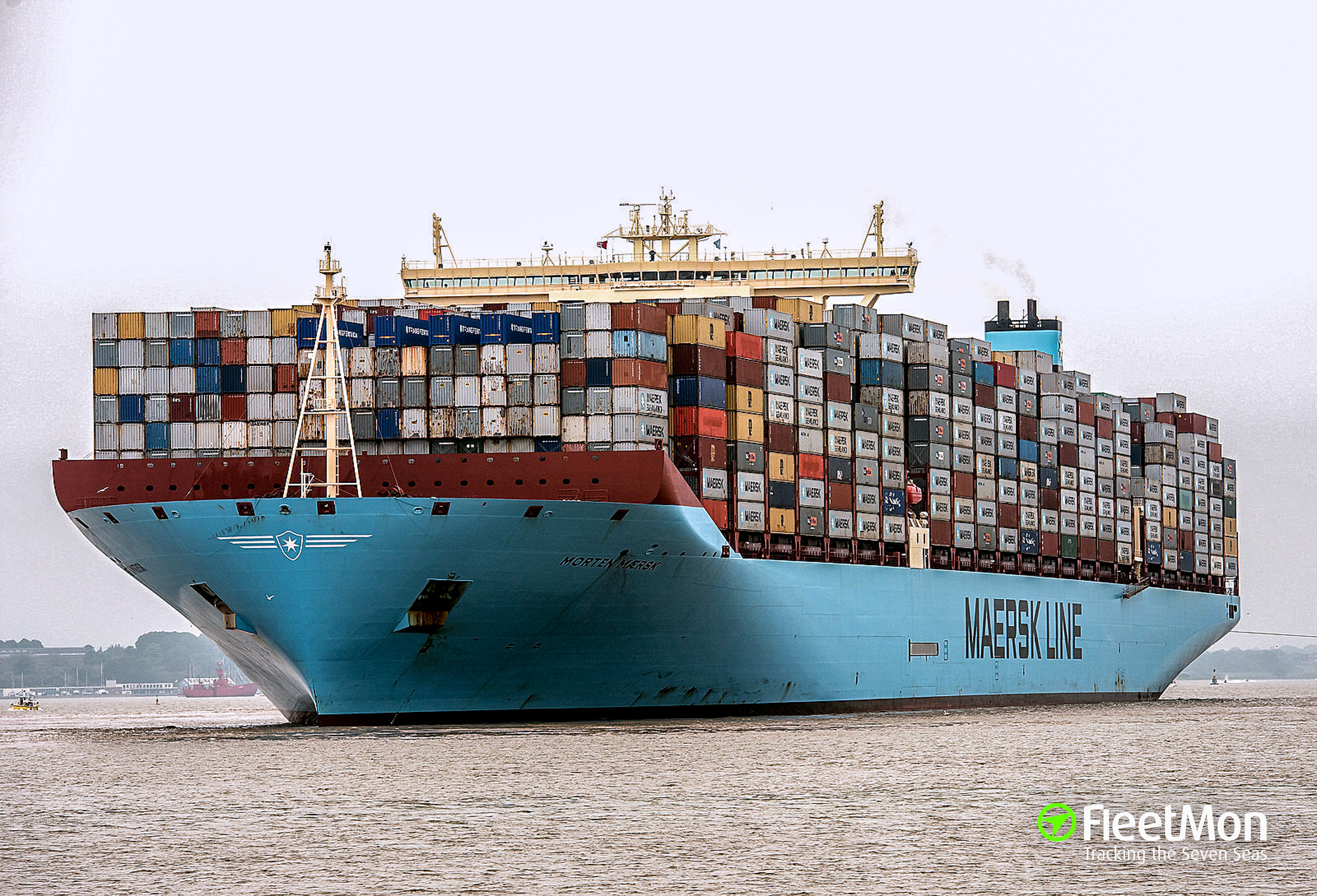 Photo of MORTEN MAERSK (IMO: 9632105, MMSI: 219609000, Callsign: OWLW2 ...