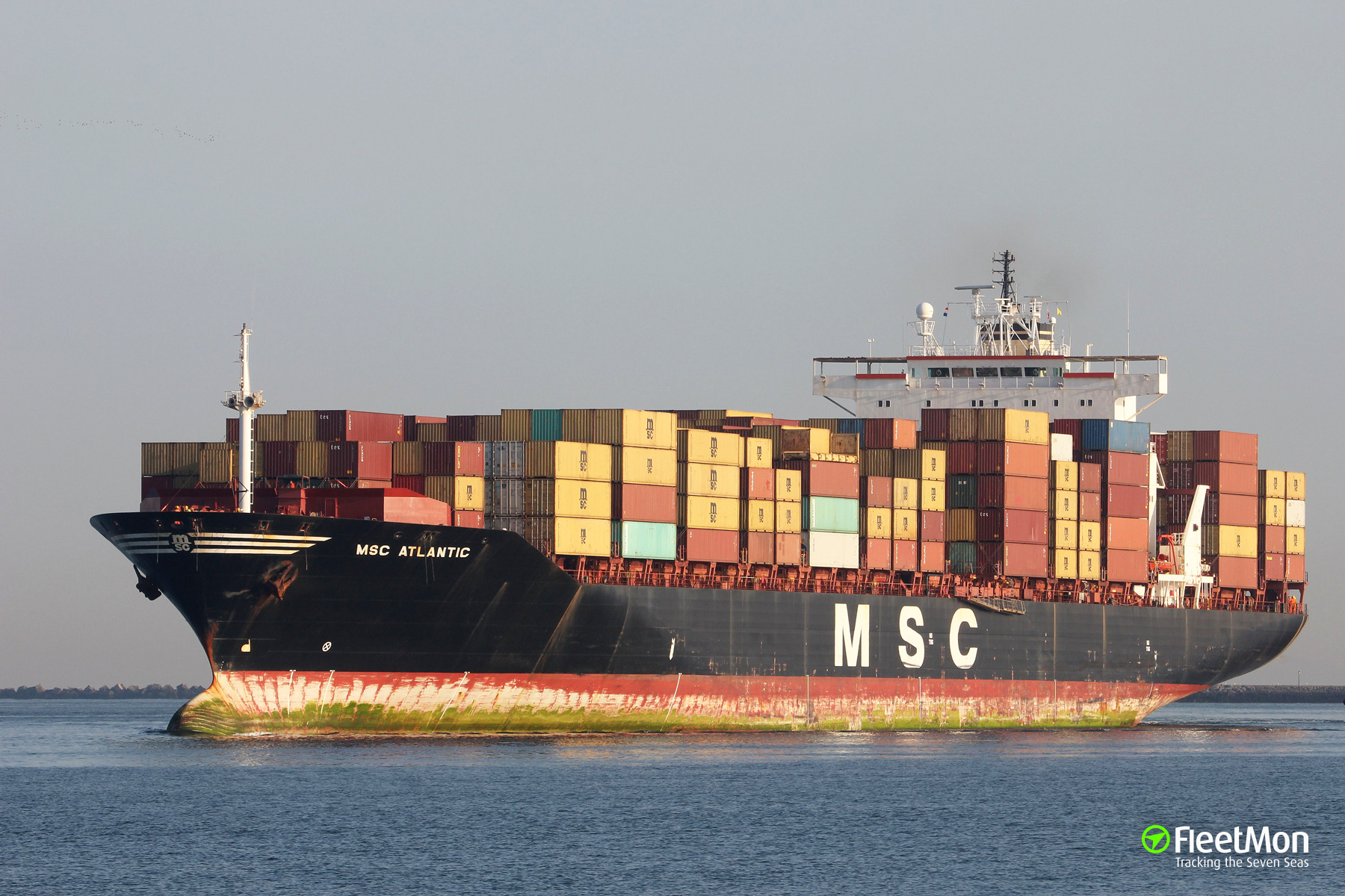 Photo of MSC ATLANTIC (IMO: 8913447, MMSI: 355249000, Callsign: HPMQ ...