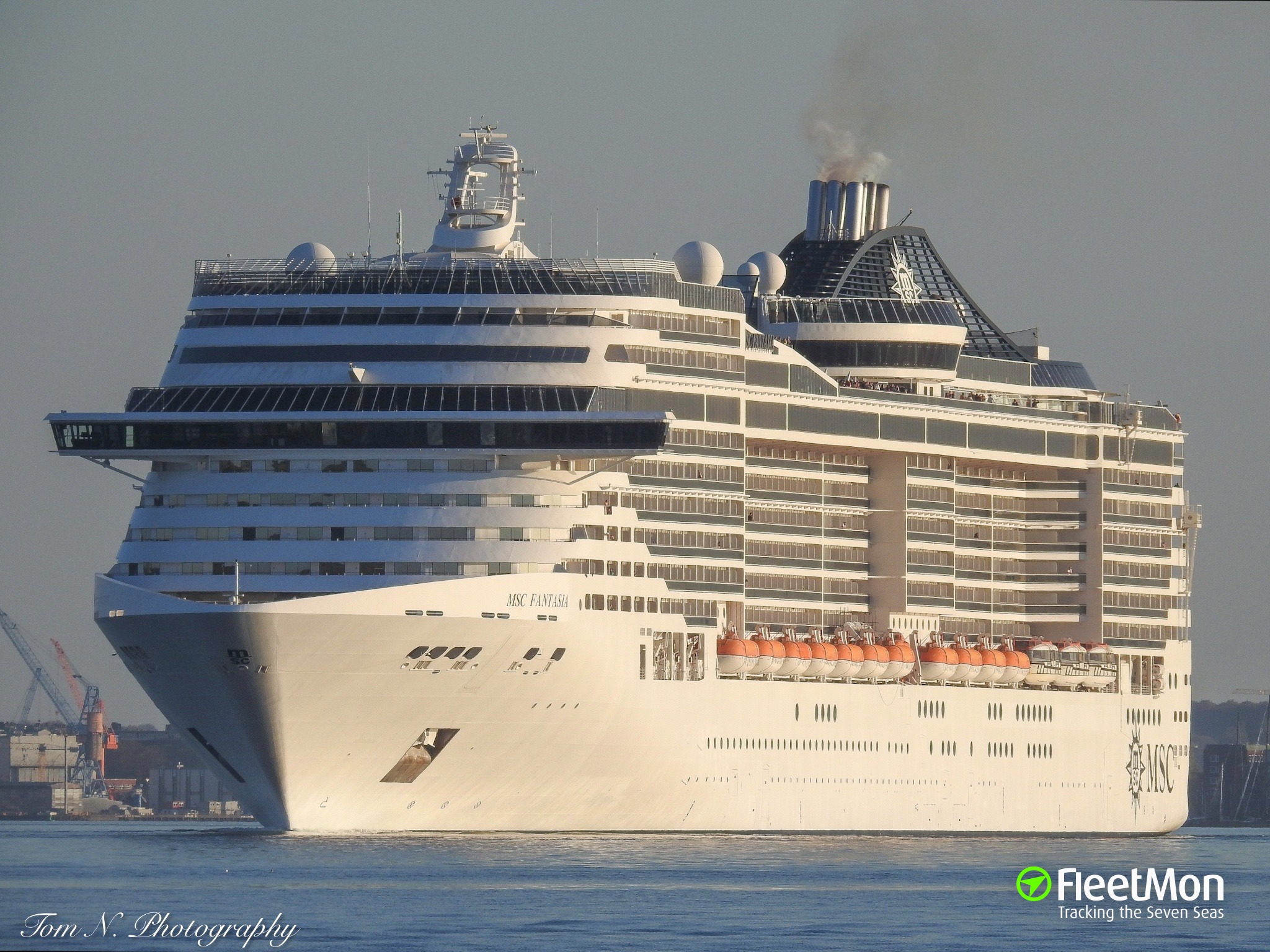 Photo of MSC FANTASIA (IMO: 9359791, MMSI: 370648000, Callsign: 3ETR7 ...