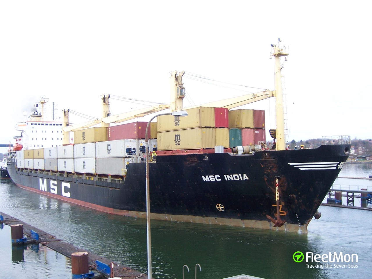 photo-of-msc-india-imo-8918069-mmsi-354170000-callsign-h9vb