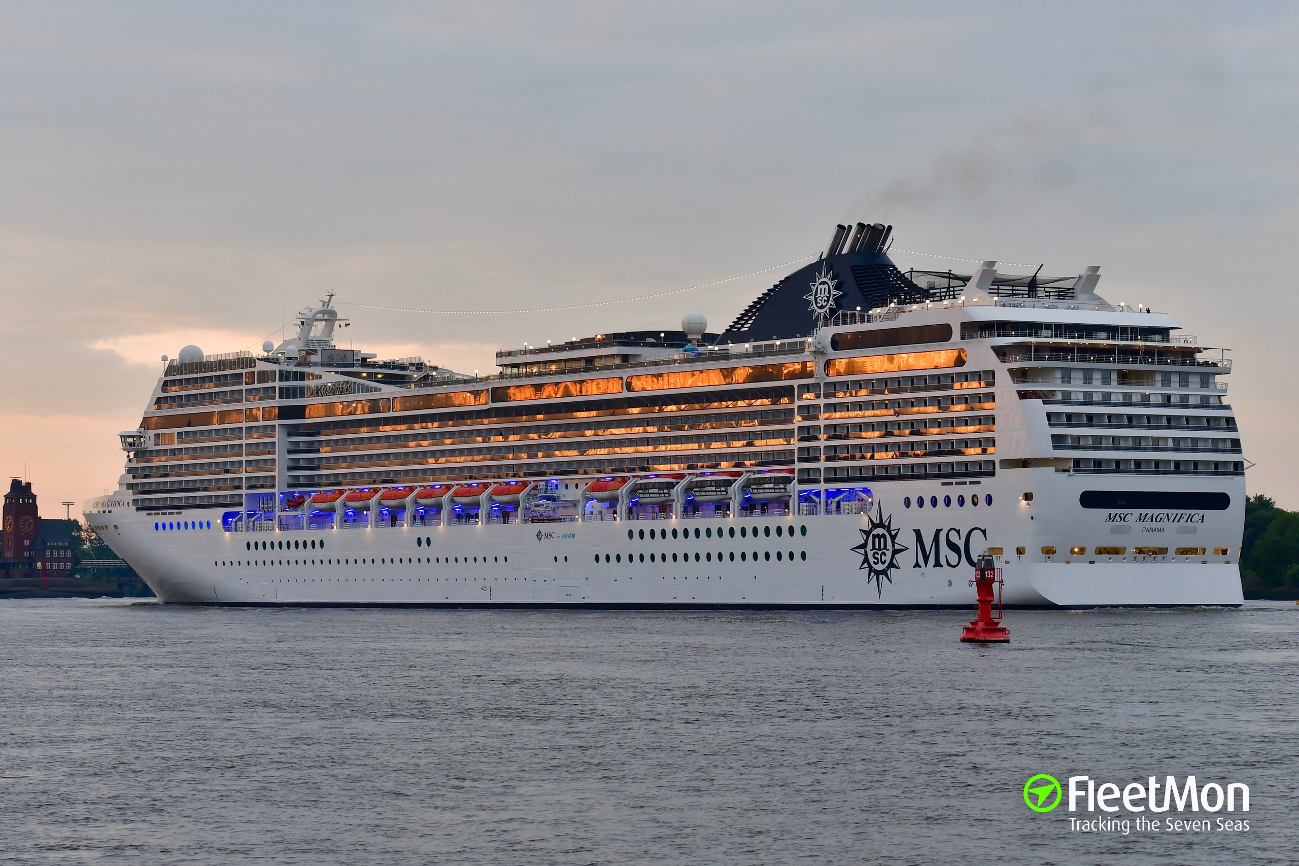 Photo Of Msc Magnifica Imo 9387085 Mmsi 352594000 Callsign 3flo4