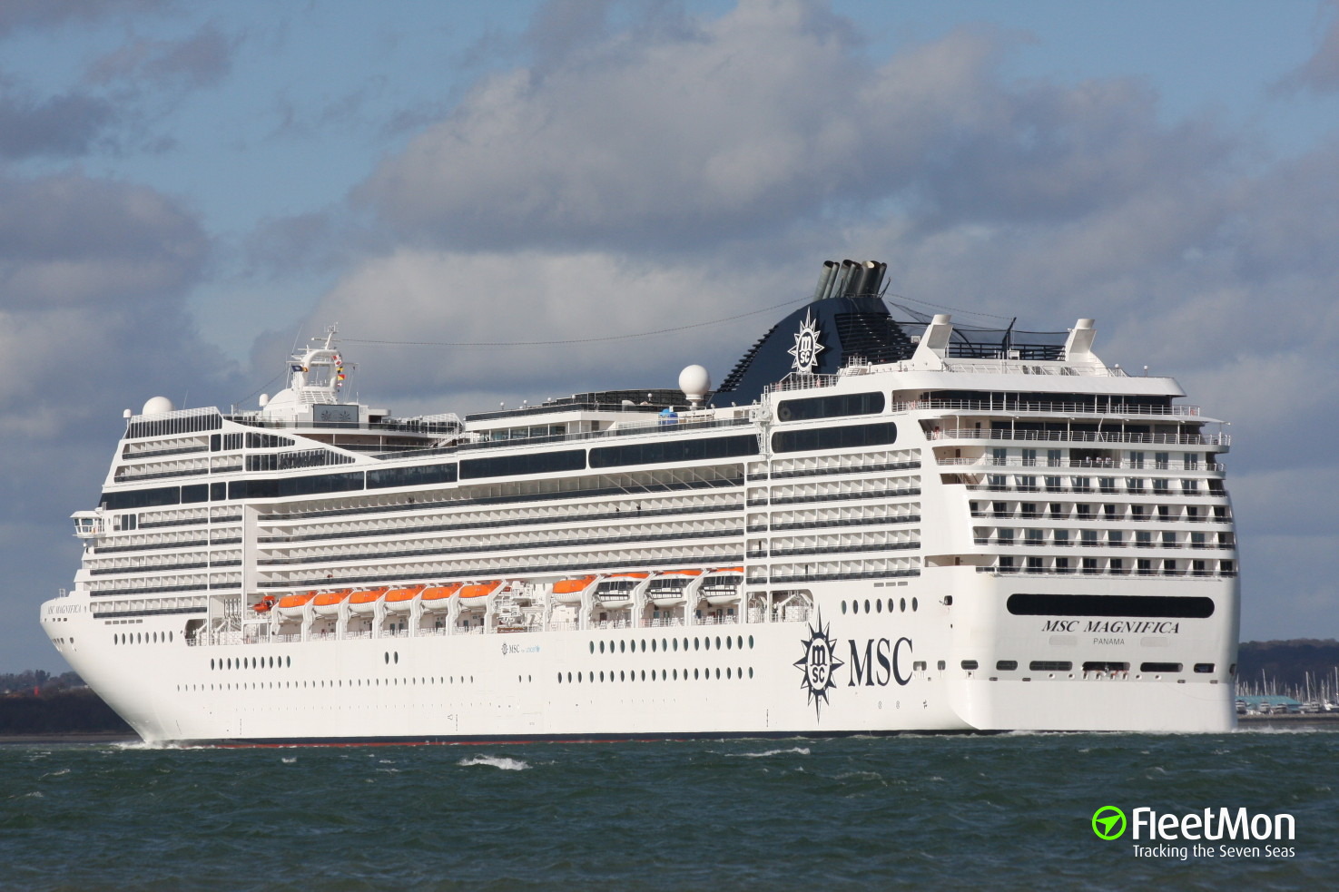 Photo of MSC MAGNIFICA (IMO: 9387085, MMSI: 352594000, Callsign: 3FLO4 ...