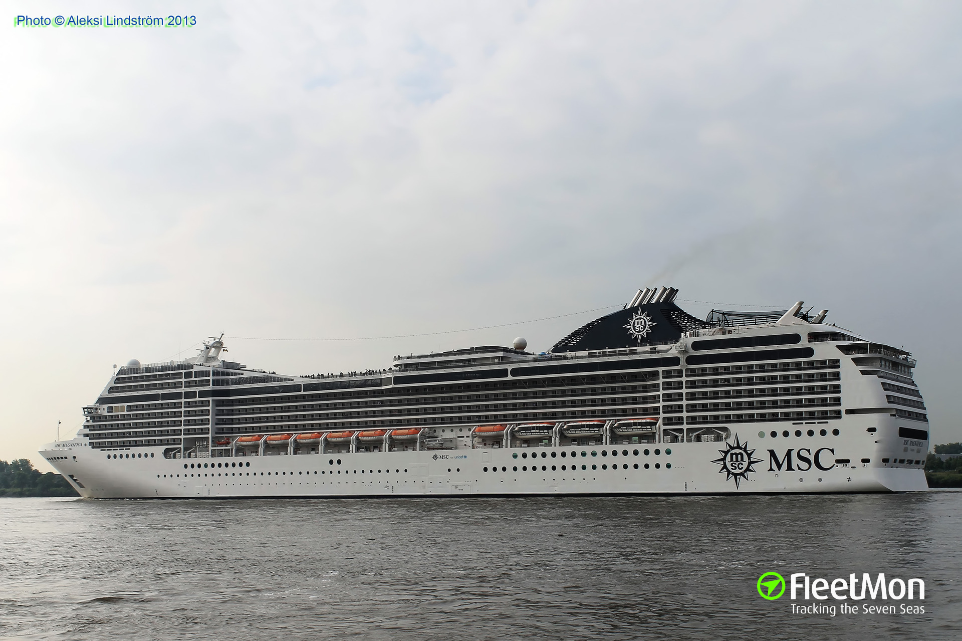 Photo Of Msc Magnifica Imo 9387085 Mmsi 352594000 Callsign 3flo4