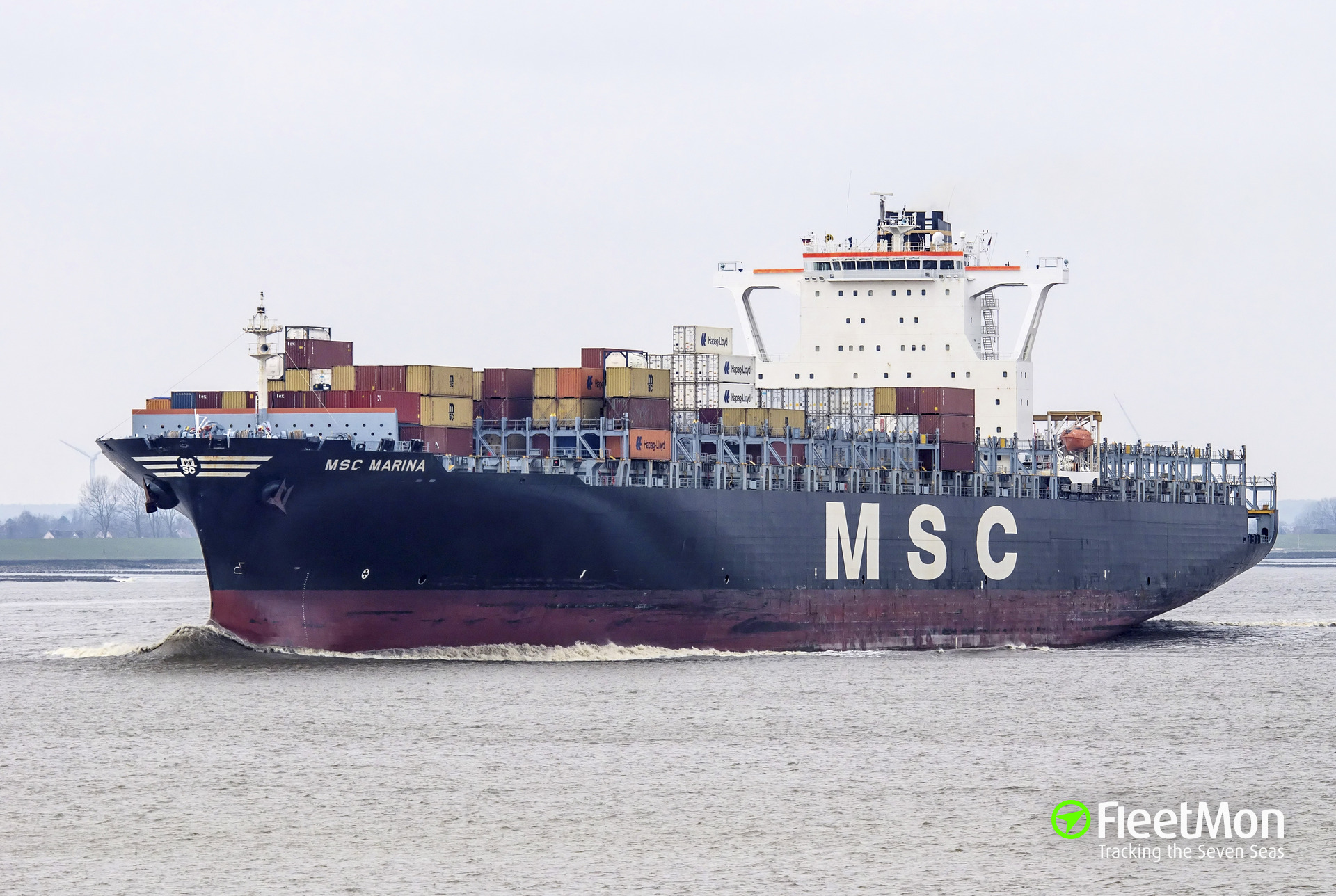 Msc voyagers club. Судно Марина. Mariner Container ship. MSC Julia r Vessel. Судно кантеравоз название суда Кристина.