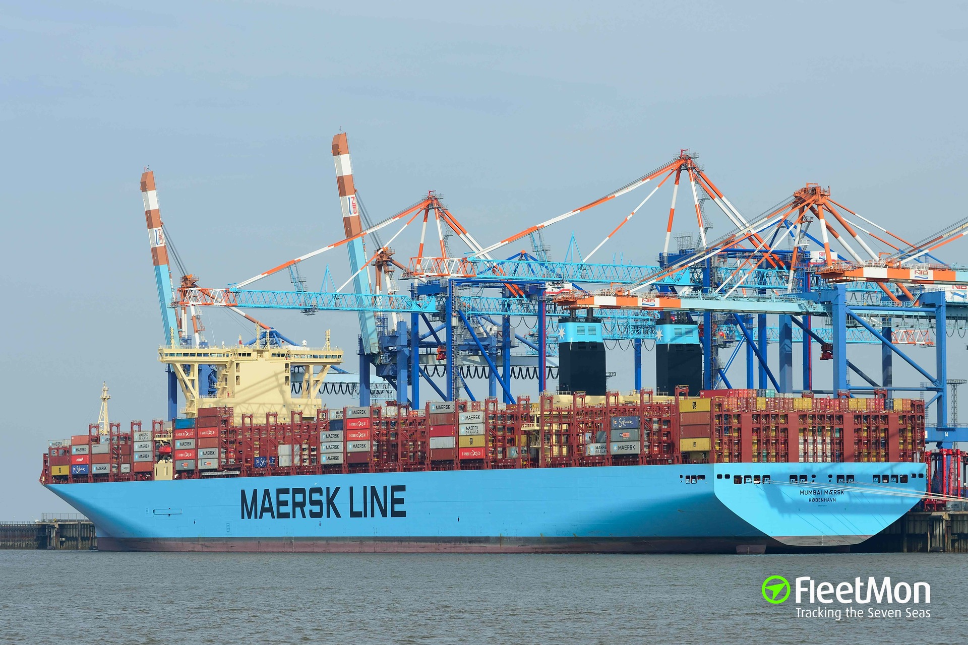 photo-of-mumbai-maersk-imo-9780471-mmsi-219039000-callsign-ownq2