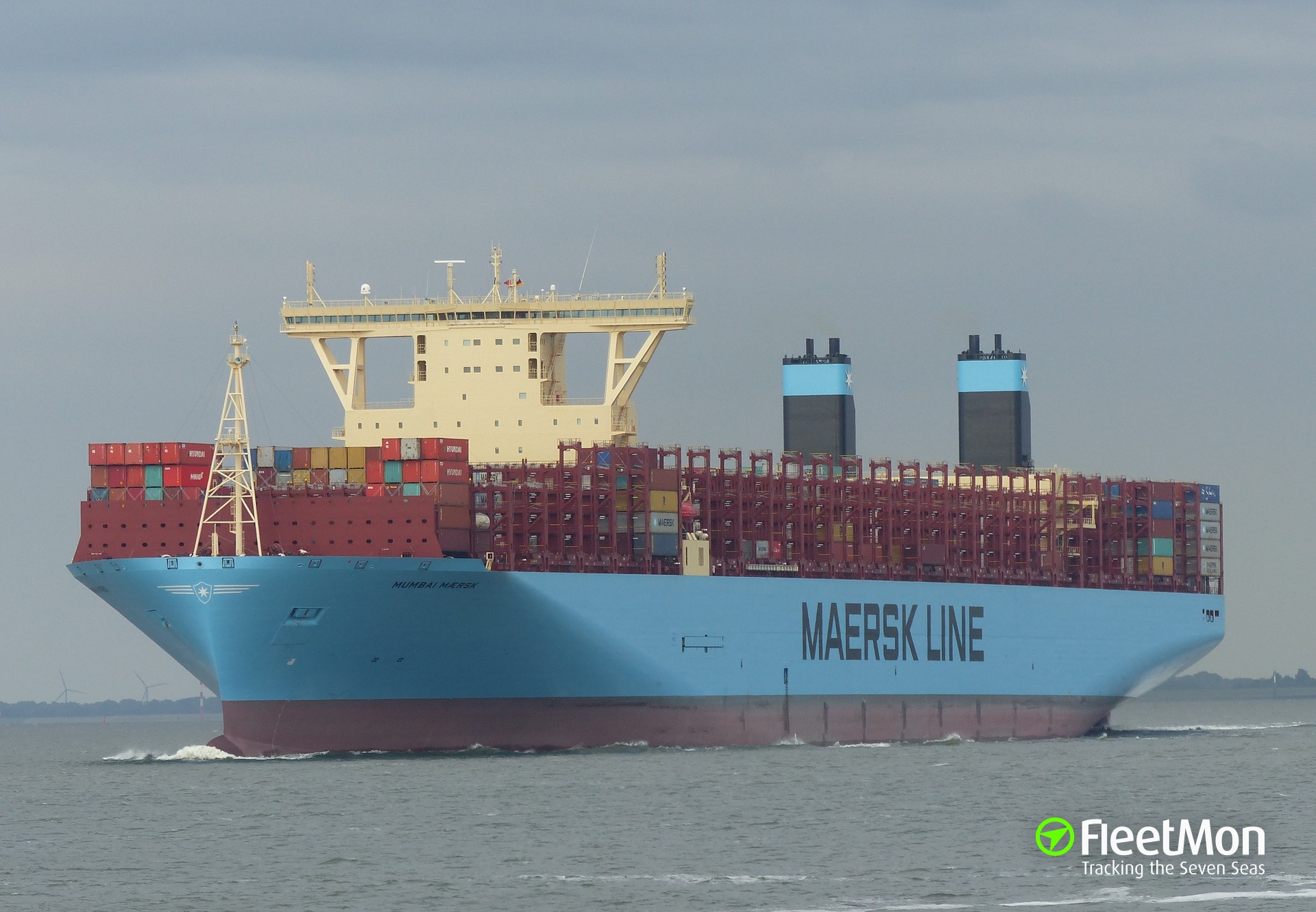 photo-of-mumbai-maersk-imo-9780471-mmsi-219039000-callsign-ownq2