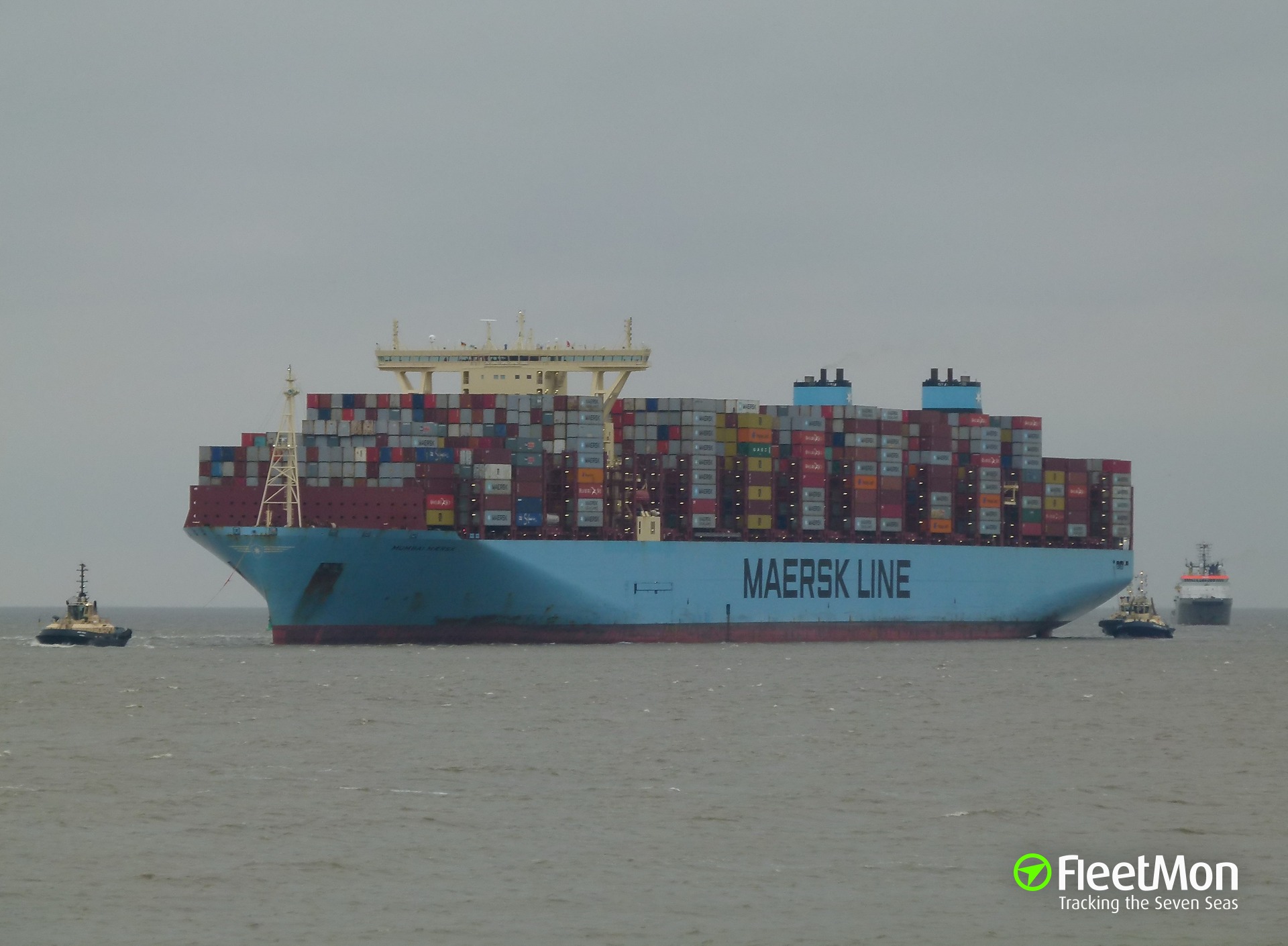 Photo of MUMBAI MAERSK (IMO: 9780471, MMSI: 219039000, Callsign: OWNQ2 ...