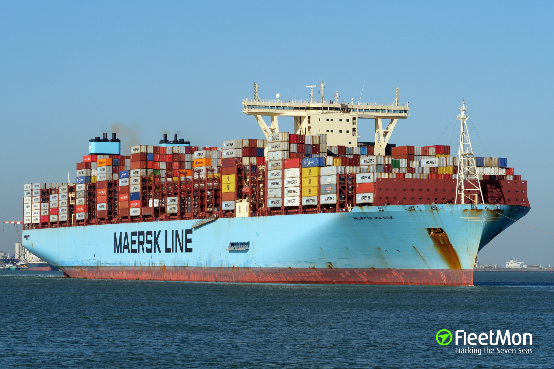 Photo of MURCIA MAERSK (IMO: 9780457, MMSI: 219036000, Callsign: OWTB2 ...