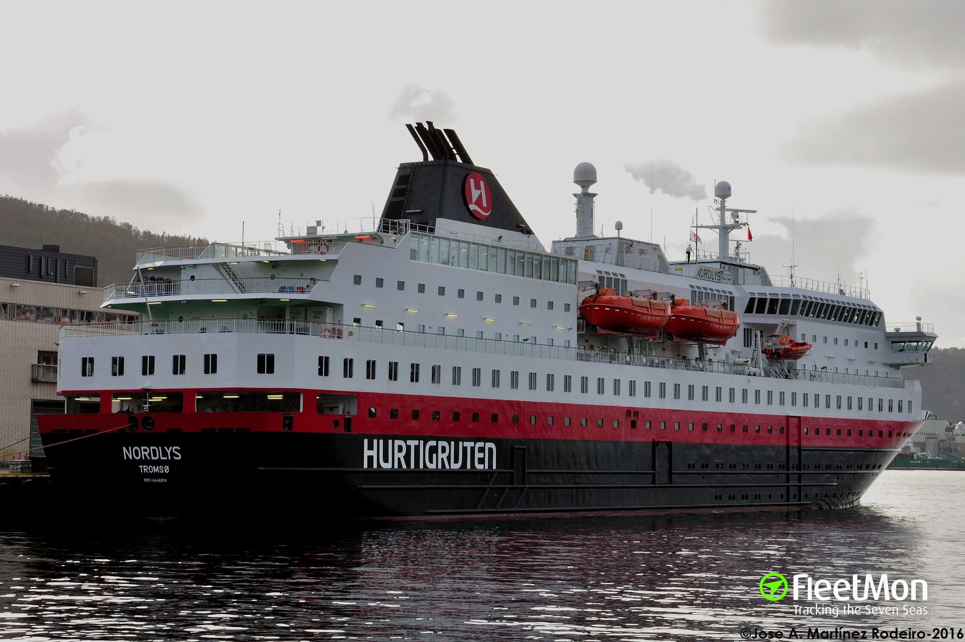 Vessel NORDLYS (Cargo and passenger) IMO 9048914, MMSI 259139000