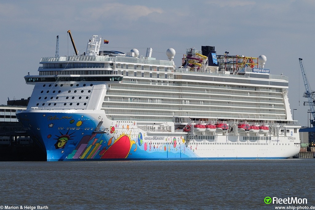 Photo Of Norwegian Breakaway (imo: 9606912, Mmsi: 311050800, Callsign 