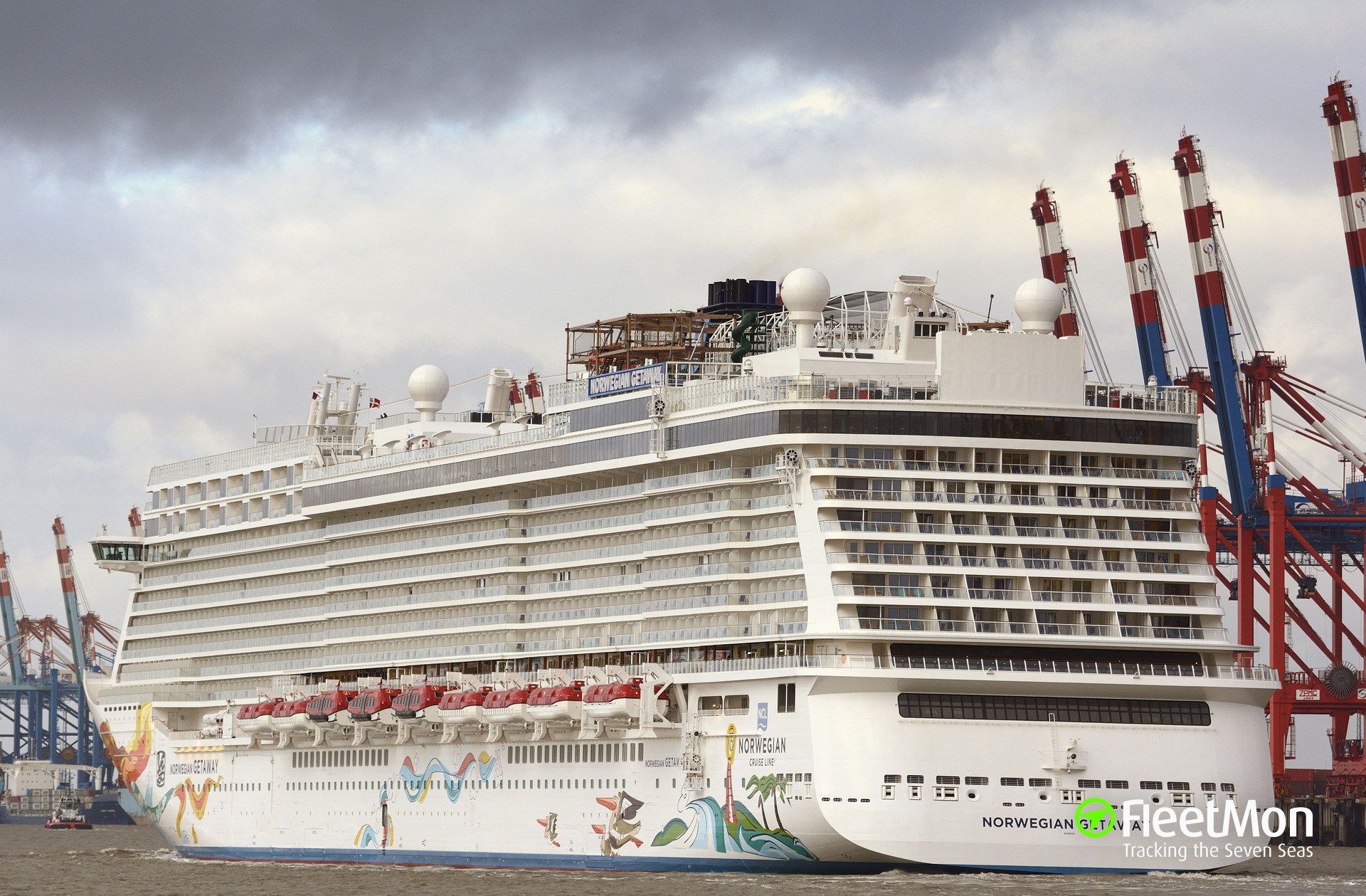 Photo of NORWEGIAN GETAWAY (IMO: 9606924, MMSI: 311050900, Callsign ...