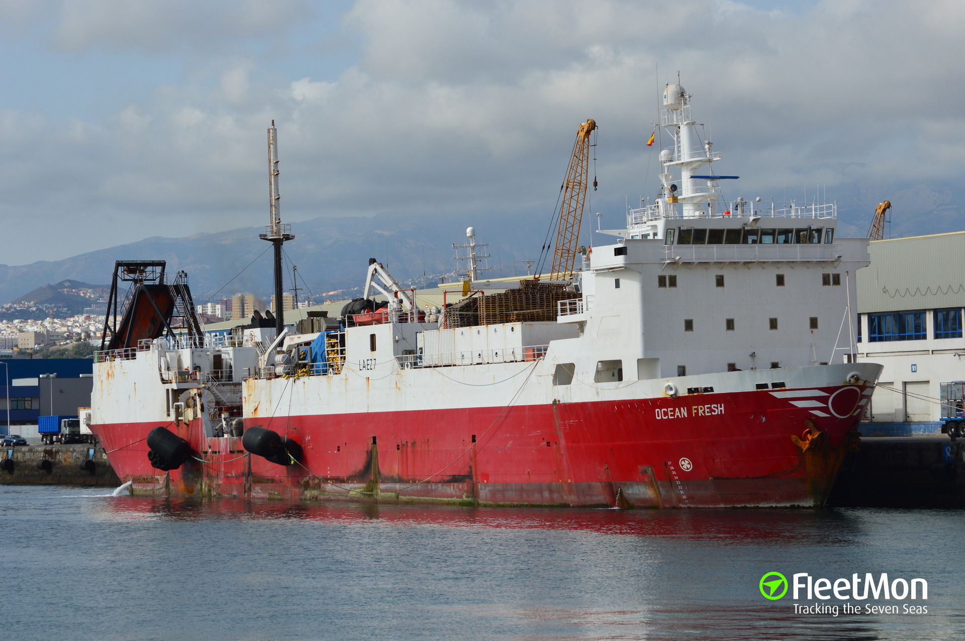 Ocean pride местоположение. RC Ocean судно. Судно Oceanic Sirius. Pioneer Ocean Fish Factory ship. Pyxis Ocean Vessel.